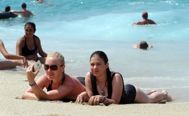 Alanya Da Plajlar Doldu H56559 27033