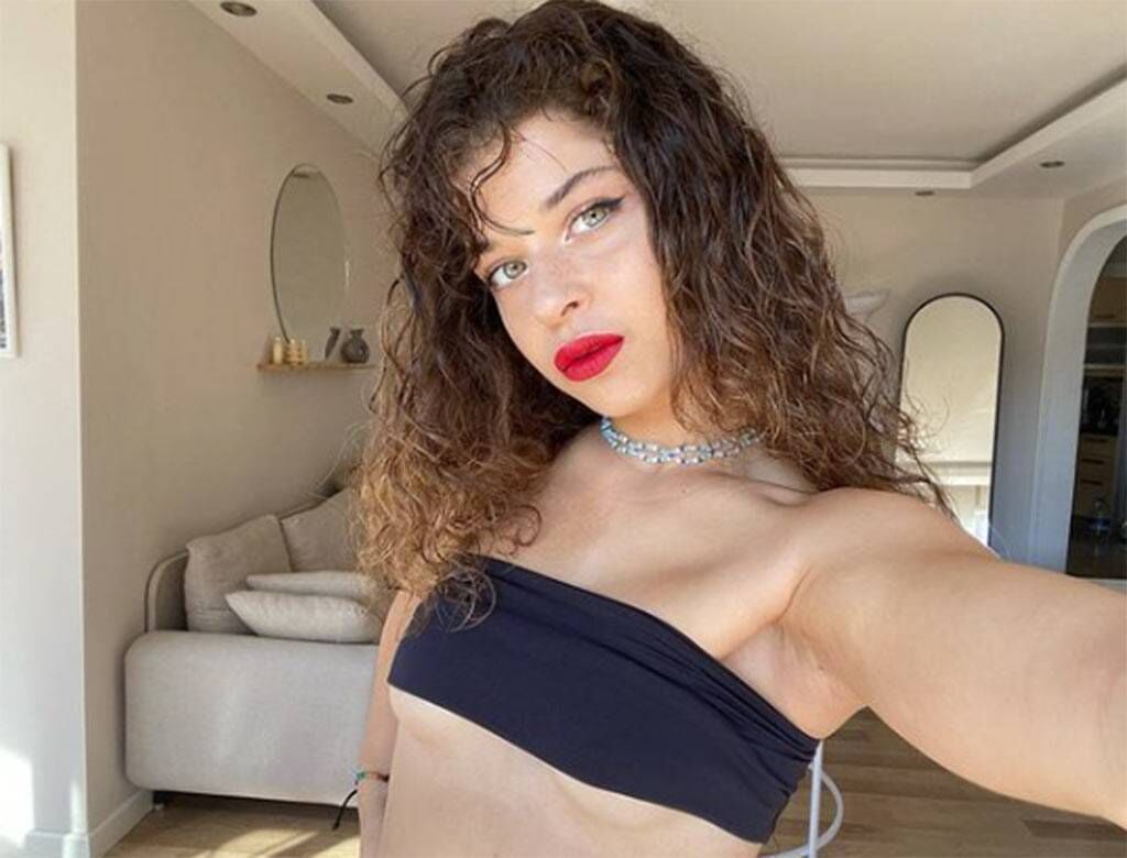 Eylul Ersoz Aras Bulutlu Iynemli Ask Yasiyor Iddiasi 04112024 4 Xh6Vw9Ac