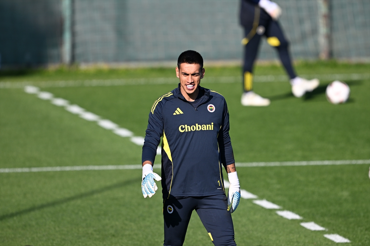 Fenerbahçe Nice Maçına Doğruaa 20251001 39281059 39281049 Fenerbahce Nice Macina Hazir