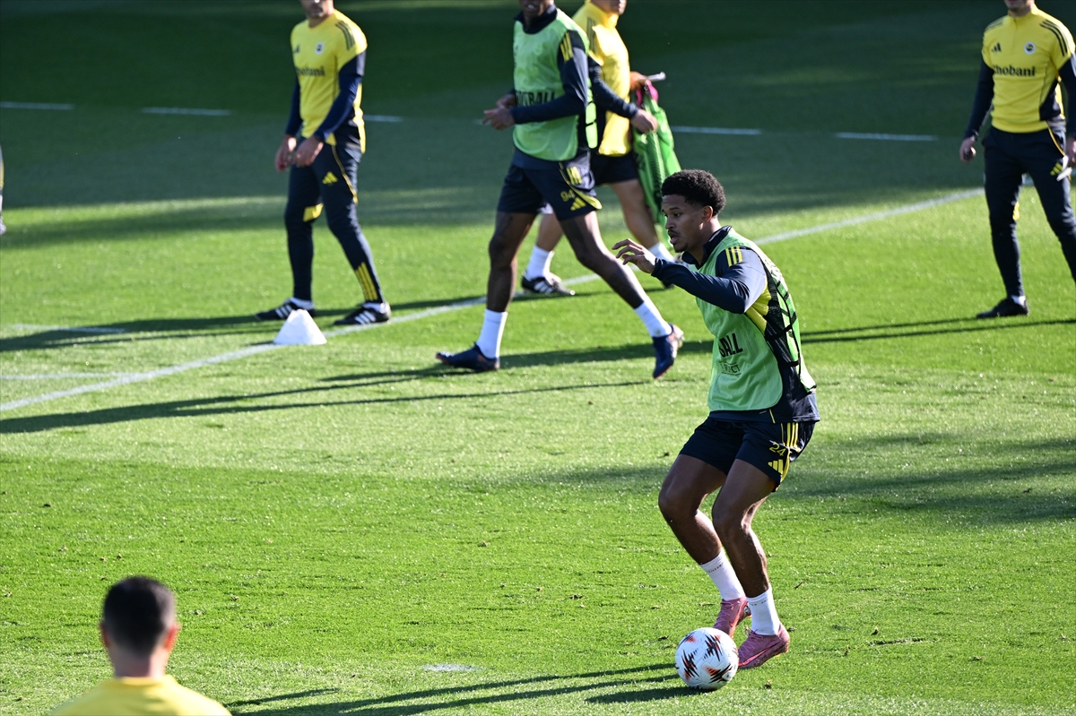 Fenerbahçe Nice Maçına Doğruaa 20251001 39281059 39281054 Fenerbahce Nice Macina Hazir