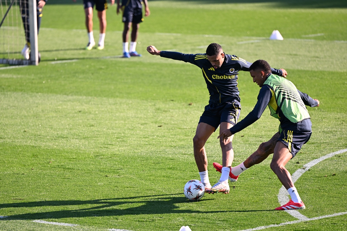 Fenerbahçe Nice Maçına Doğruaa 20251001 39281059 39281056 Fenerbahce Nice Macina Hazir