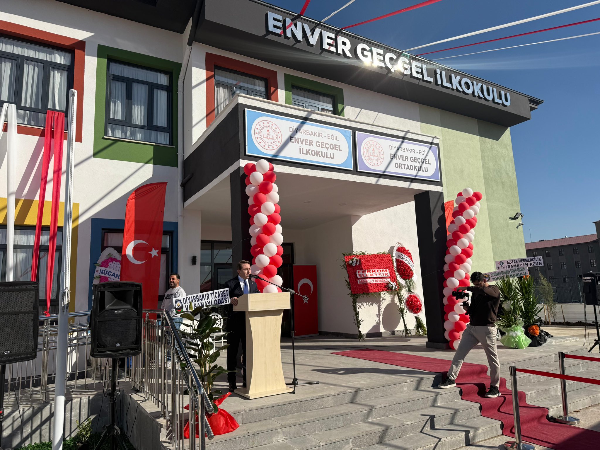 G3E Ye Jd X M A Aly Tb