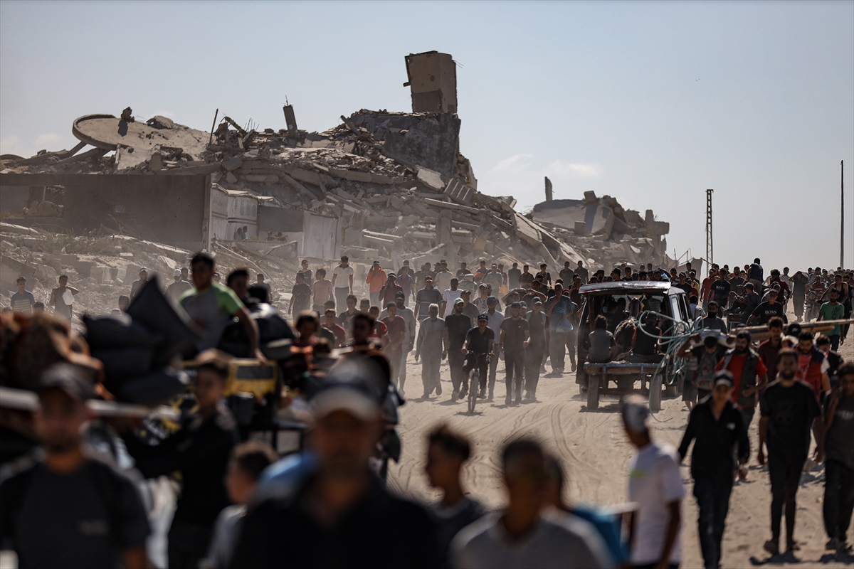 Gazze'de Ateşkesin Yürürlüğe Girmesiyle Binlerce Filistinli Kuzeydeki Evlerine Dönmeye Başladıaa 20251010 39370338 39370325 Gazzede Ateskesin Yururluge Girmesiyle Binlerce Filistinli Kuzeydeki Evlerine Donmeye Basladi