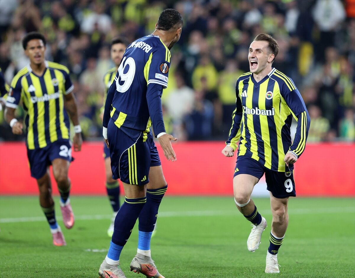 Keremaktürkoğlunice A A 20251002 39292664 39292651 F E N E R B A H C E N I C E