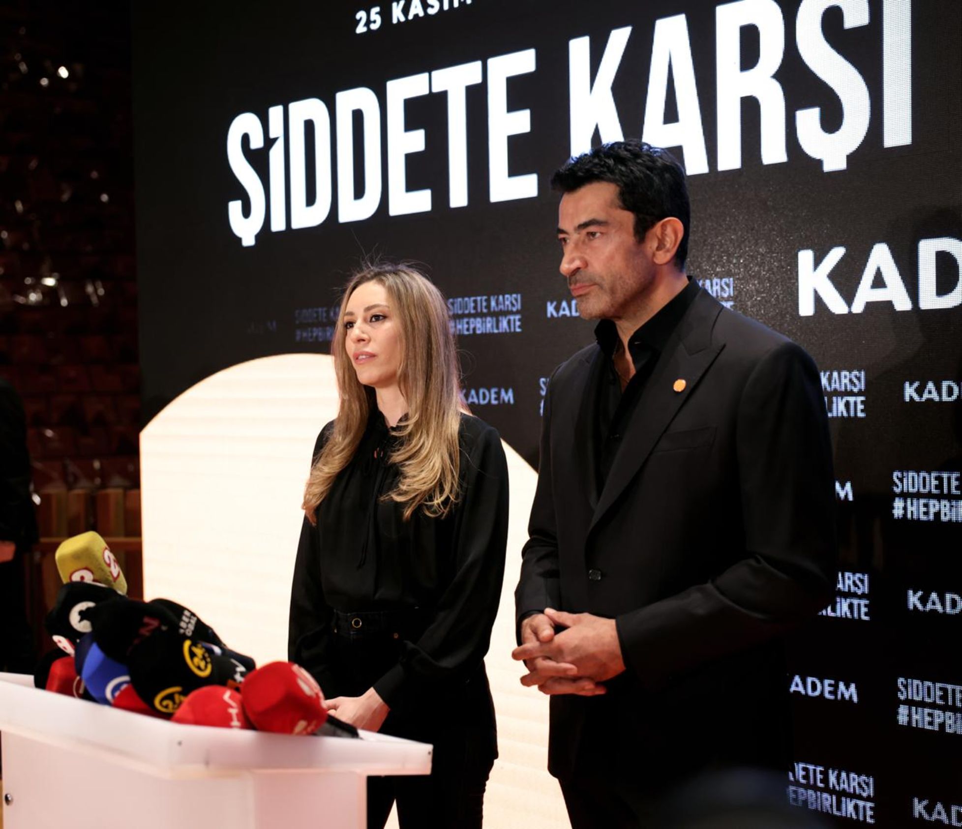 3840404 26C2D380346F2603605E3A37E6B2Cce0