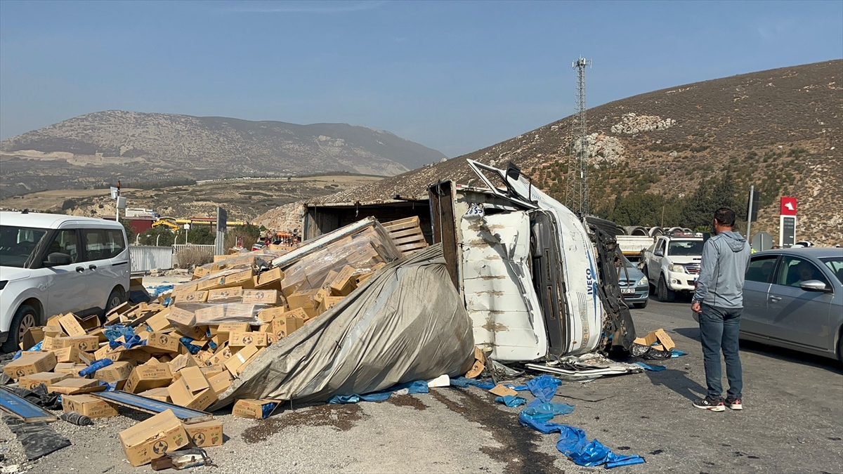 A A 20251110 39668766 39668760 H A T A Y D A K A M Y O N K I R M I Z I I S I K T A B E K L E Y E N 6 A R A C A C A R P T I 4 K I S I Y A R A L A N D I