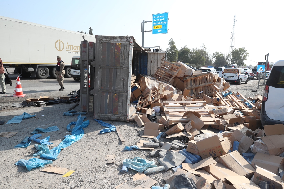 A A 20251110 39668766 39668763 H A T A Y D A K A M Y O N K I R M I Z I I S I K T A B E K L E Y E N 6 A R A C A C A R P T I 4 K I S I Y A R A L A N D I