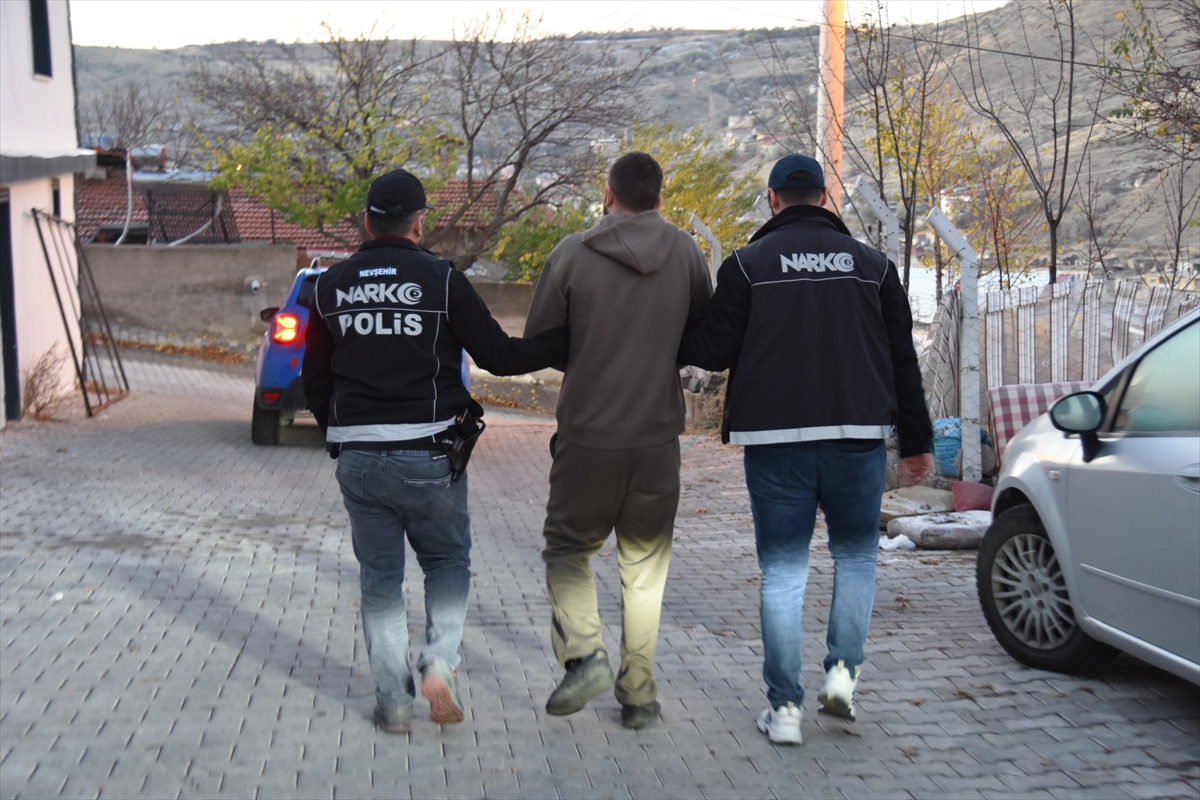 A A 20251118 39736758 39736754 N E V S E H I R D E H E L I K O P T E R D E S T E K L I U Y U S T U R U C U O P E R A S Y O N U N D A 40 S U P H E L I Y A K A L A N D I