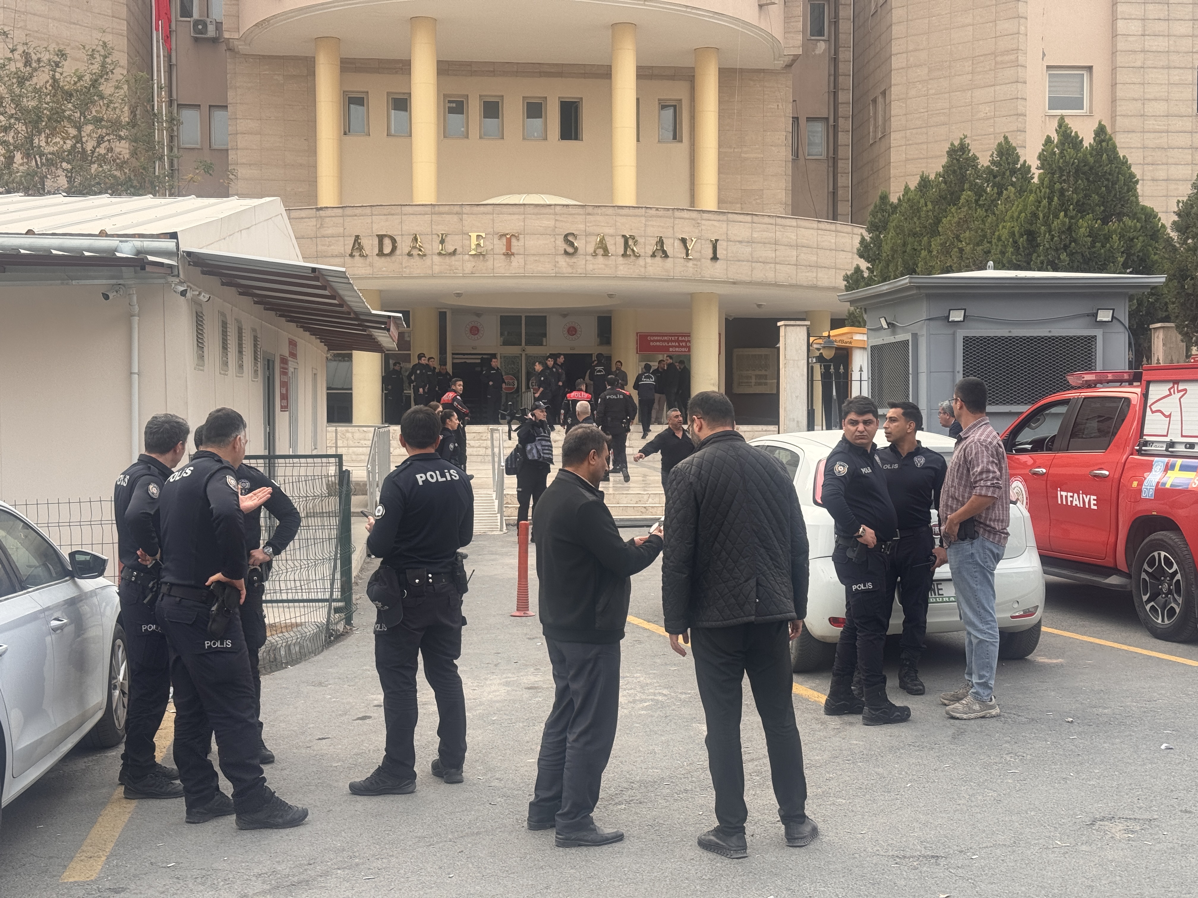 A A 20251125 39802850 39802847 S A N L I U R F A A D L I Y E S I N D E C I K A N P A T L A M A V E Y A N G I N D A 1 P E R S O N E L Y A R A L A N D I