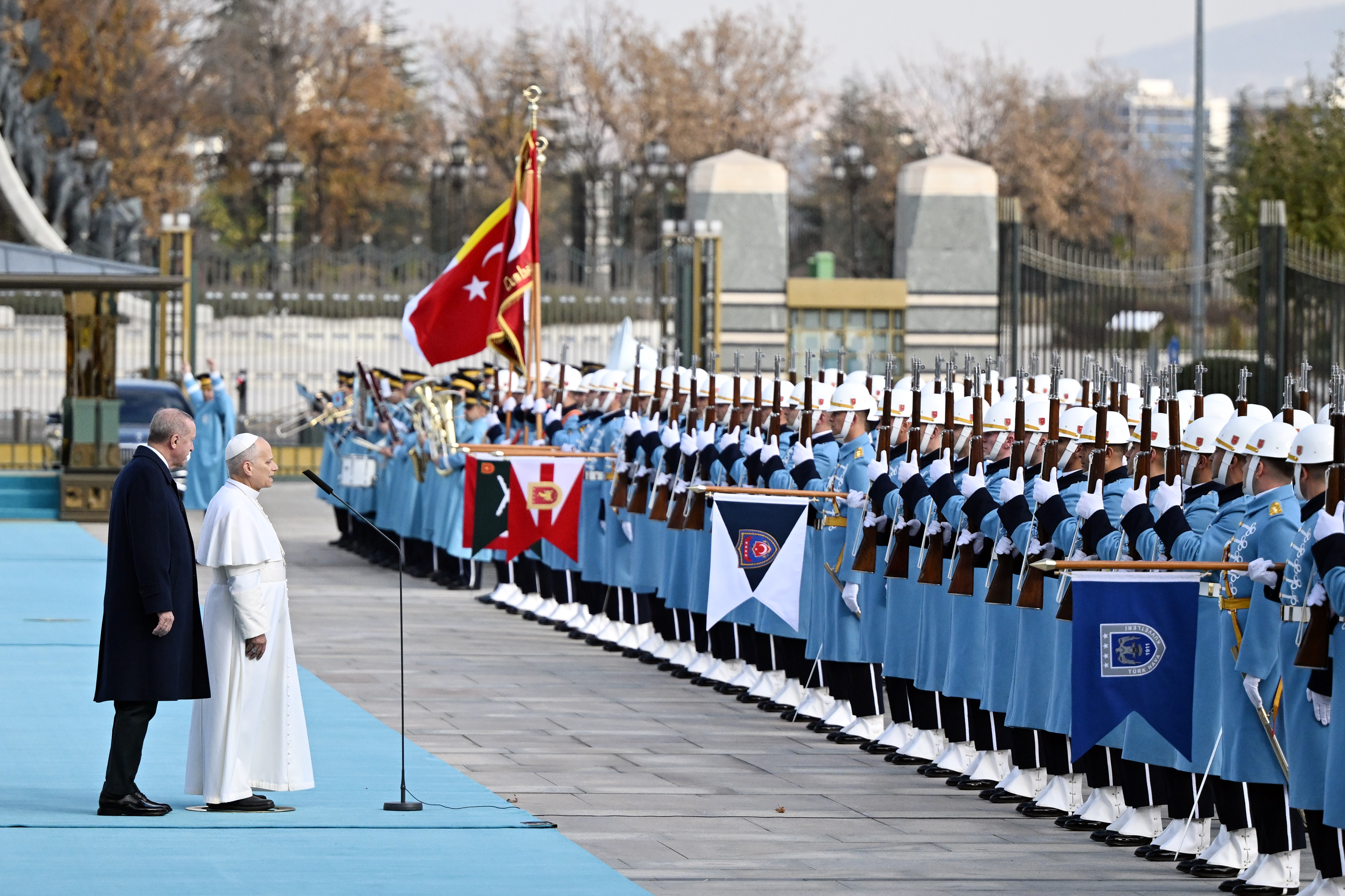 A A 20251127 39822653 39822649 C U M H U R B A S K A N I E R D O G A N V A T I K A N D E V L E T B A S K A N I P A P A 14 L E O Y U R E S M I T O R E N L E K A R S I L A D I