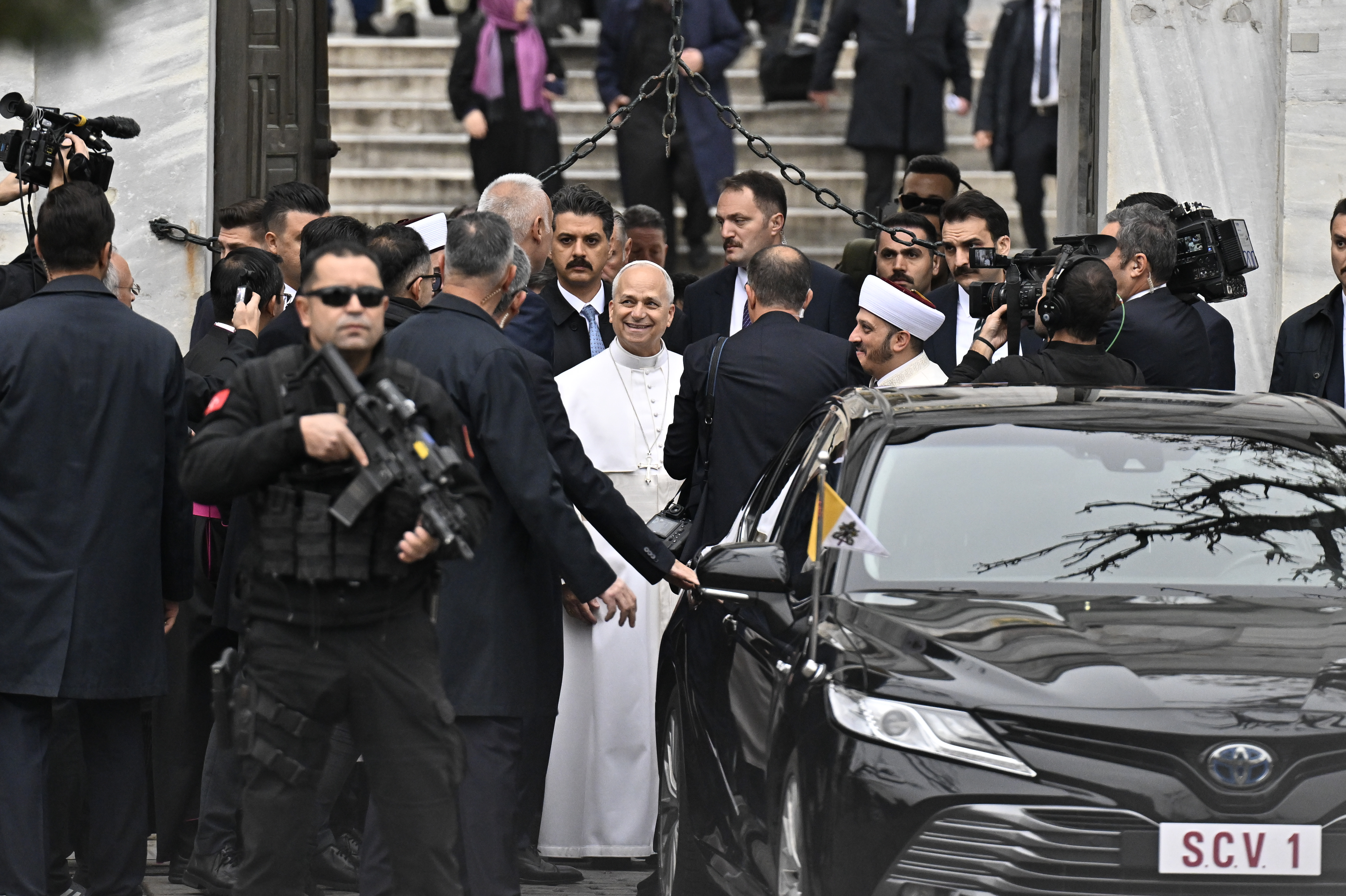 A A 20251129 39839909 39839908 V A T I K A N D E V L E T B A S K A N I P A P A 14 L E O I S T A N B U L D A