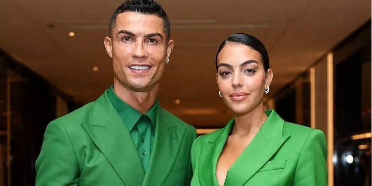 A Photo Of Cristiano Ronaldo And Georgina Rodriguez Photo Georgina Rodriguez Facebook Kopya