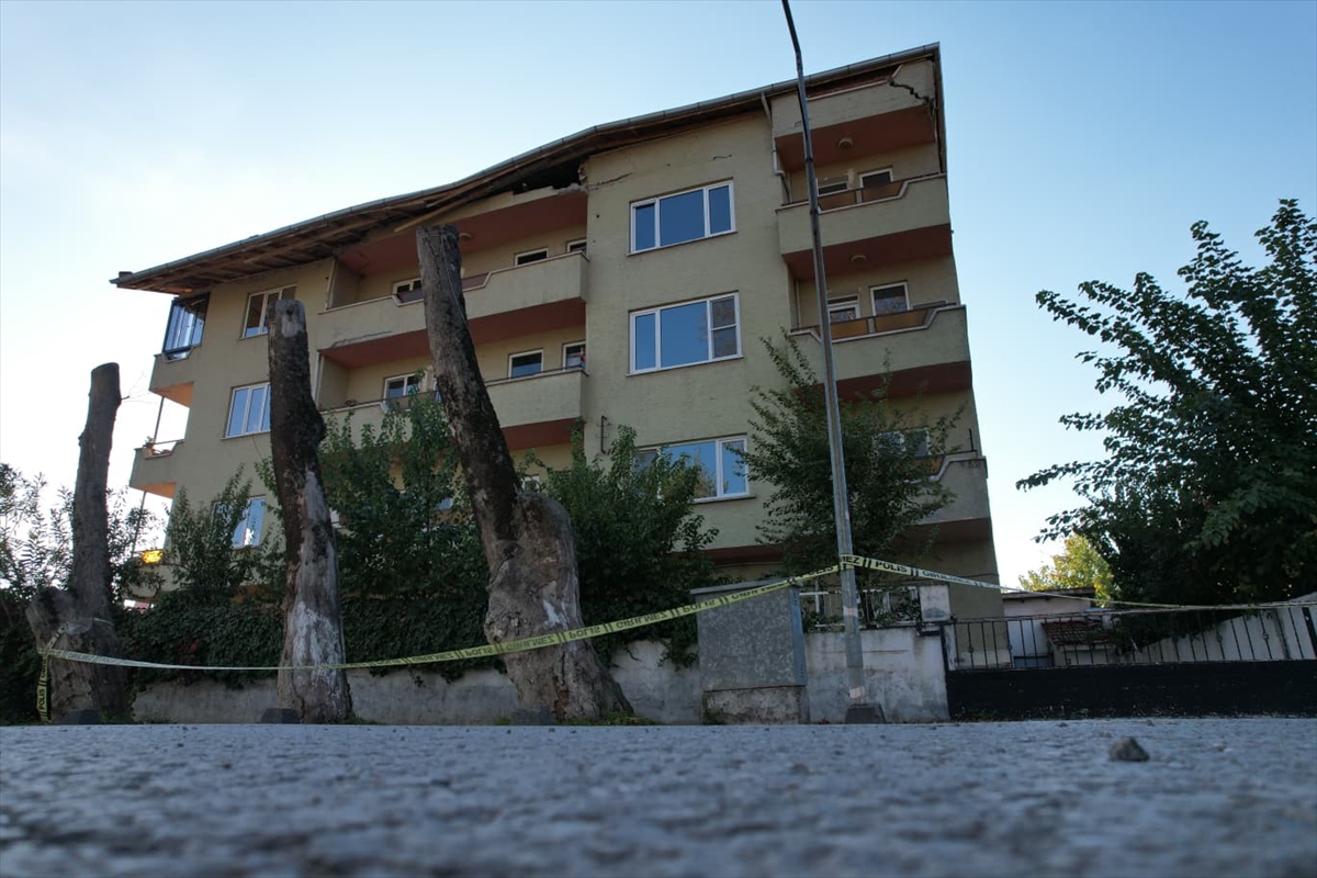 Balıkesir'de 4,9 Büyüklüğünde Deprem 2