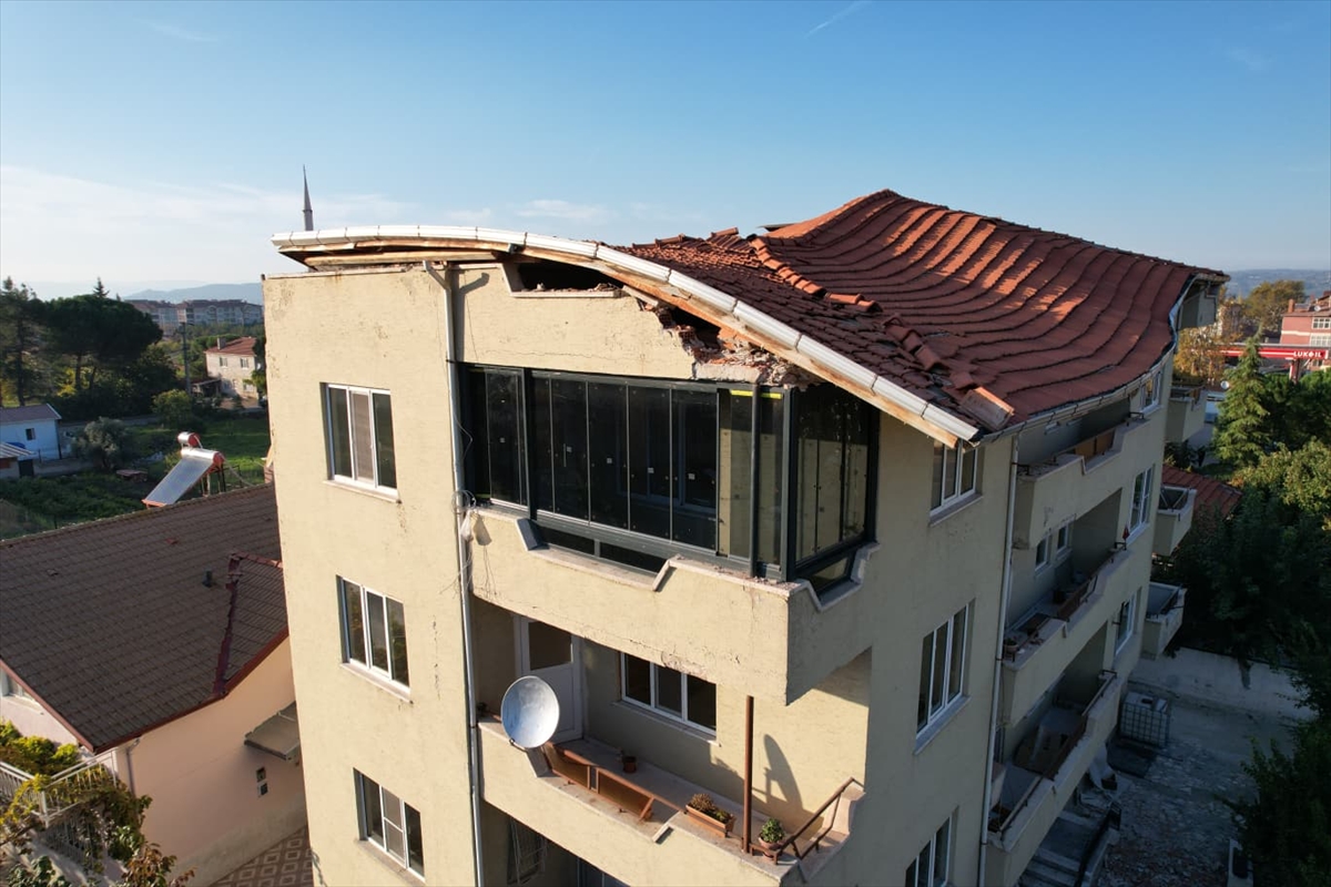 Balıkesir'de 4,9 Büyüklüğünde Deprem 4