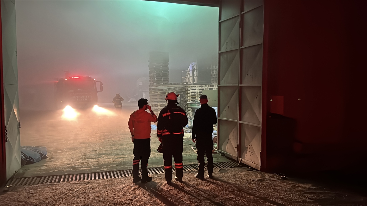 Edirne'de Palet Fabrikasında Çıkan Yangın2