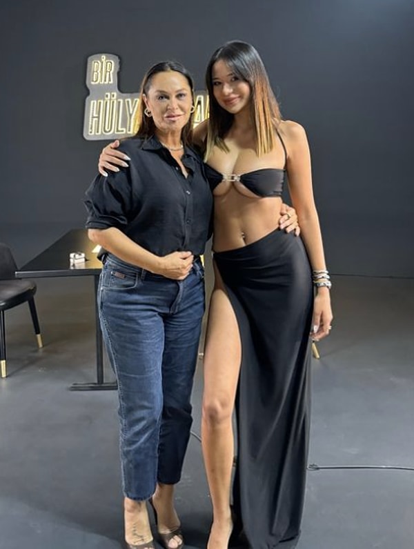 G6Gm Fxc X A A A J0 F