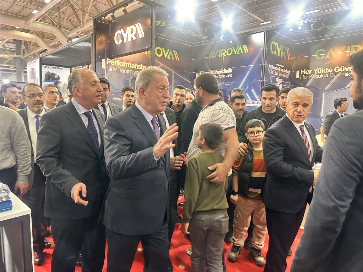 Hulusi Akaraa 20251106 39636150 39636149 Tbmm Milli Savunma Komisyonu Baskani Akar 8 Konya Savunma Sanayi Tedarikci Bulusmalarina Katildi