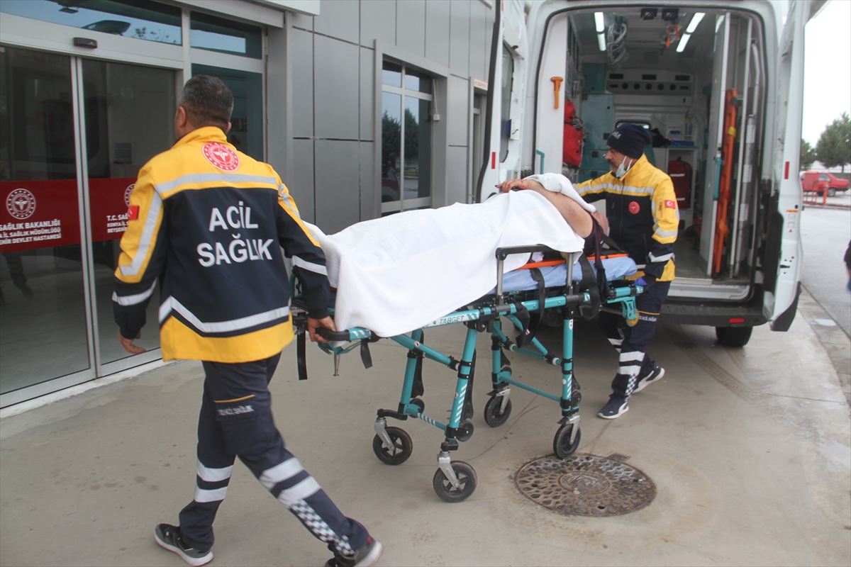 Konya'da Iki Otomobilin Çarpıştığı Kaza2