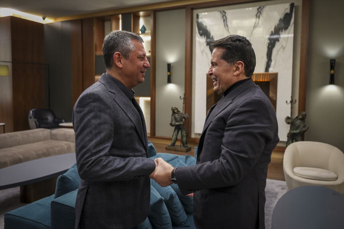 Özgür Özel Ahmet Özer1