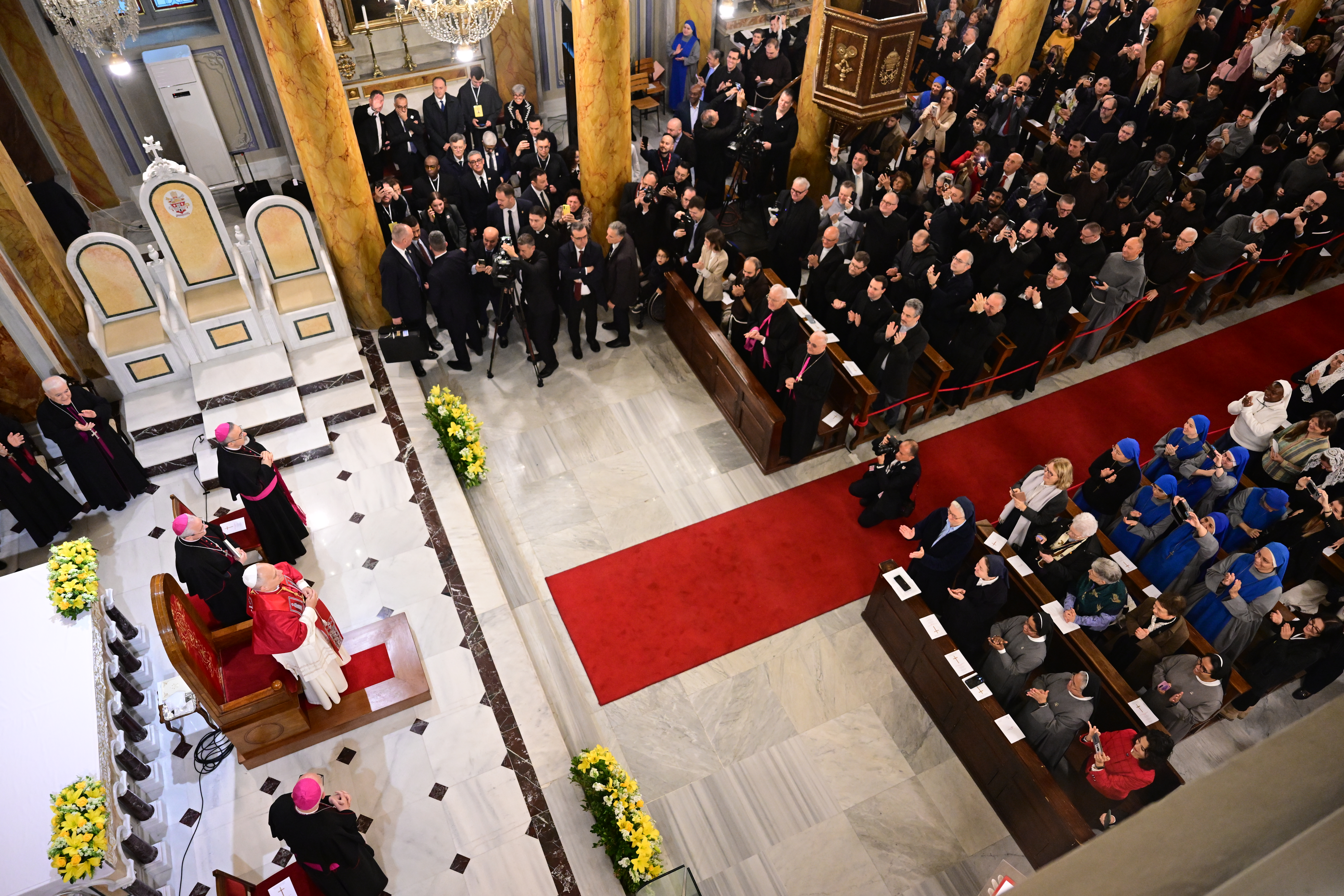 Papa Leo1 A A 20251128 39830174 39830173 P A P A 14 L E O T U R K I Y E D E