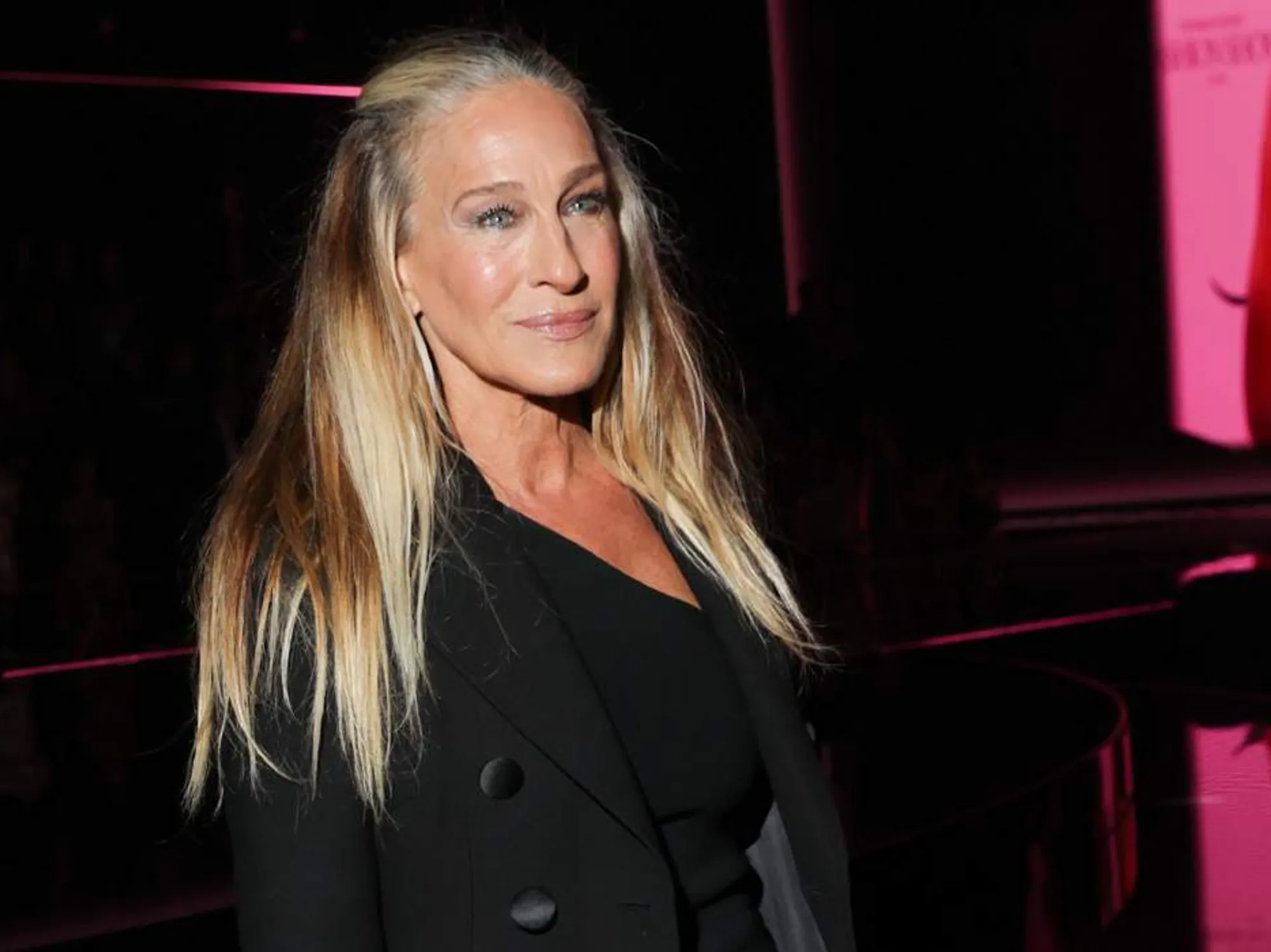 Sarah Jessica Parker At The 2025 Victorias Secret Fashion Show In New York