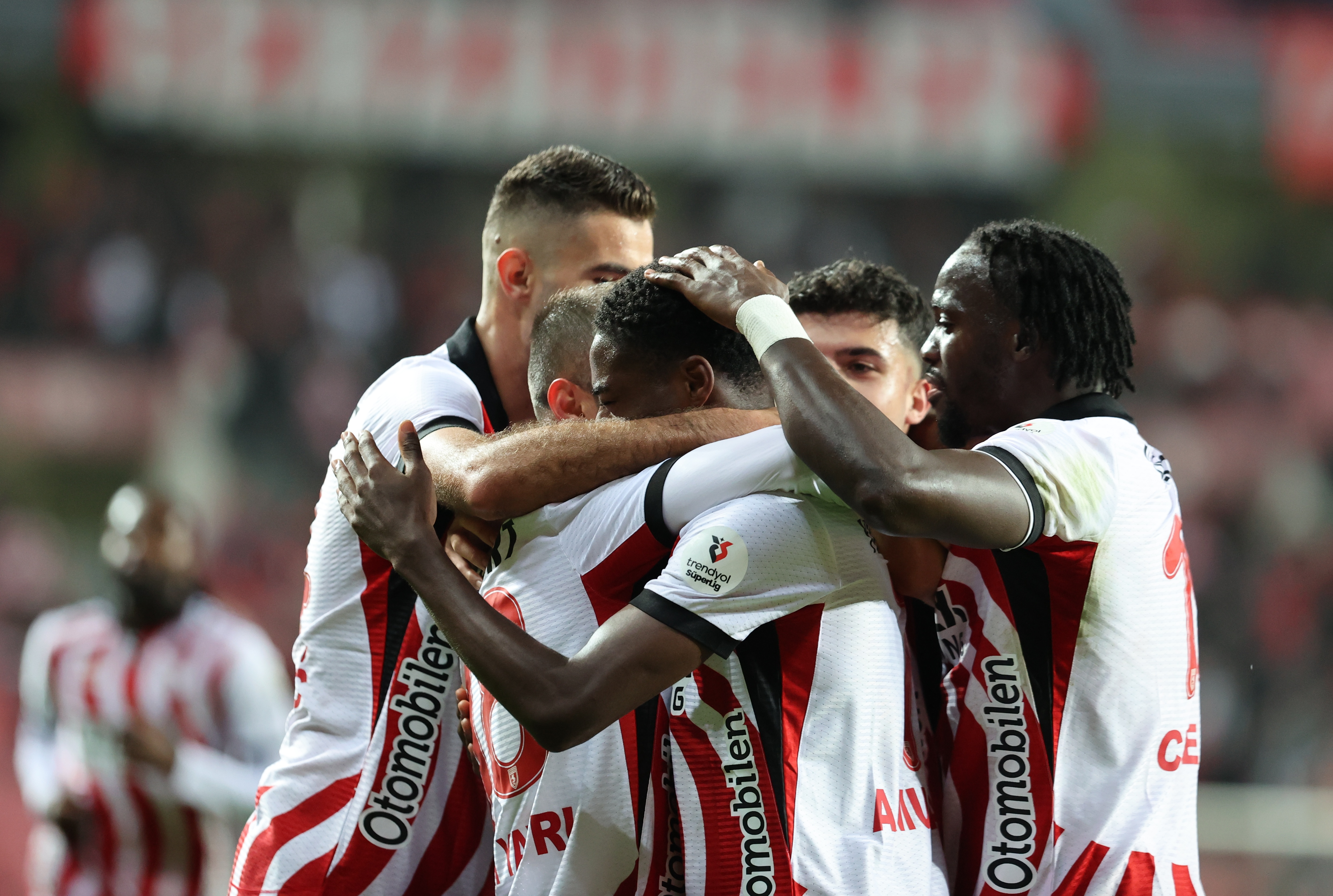 A A 20251201 39863443 39863437 S A M S U N S P O R C O R E N D O N A L A N Y A S P O R