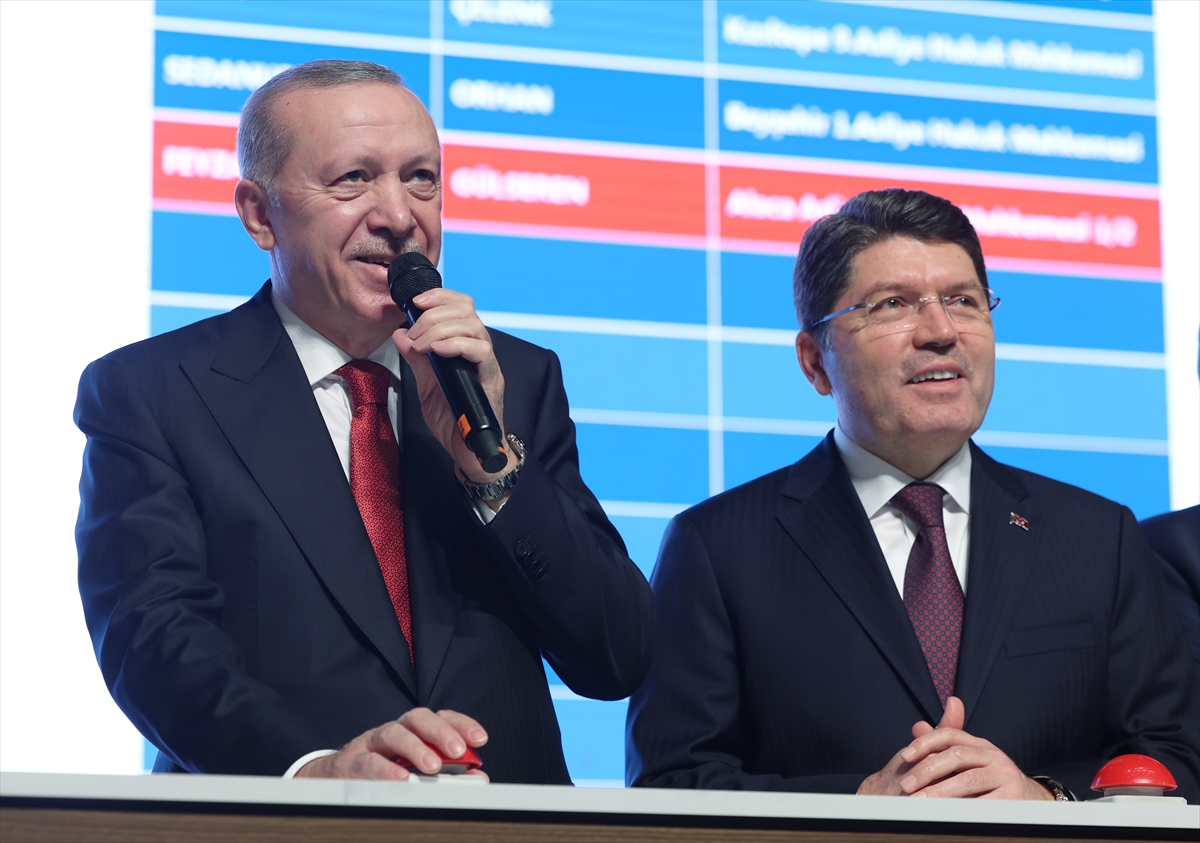 A A 20251202 39870594 39870593 C U M H U R B A S K A N I R E C E P T A Y Y I P E R D O G A N