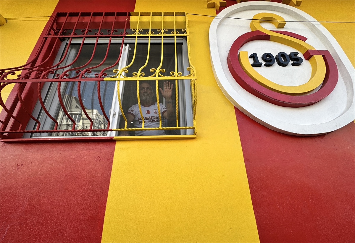 A A 20251203 39877268 39877263 S A R I K I R M I Z I S E V G I S I N I E V I N I N D U V A R I N A Y A N S I T T I