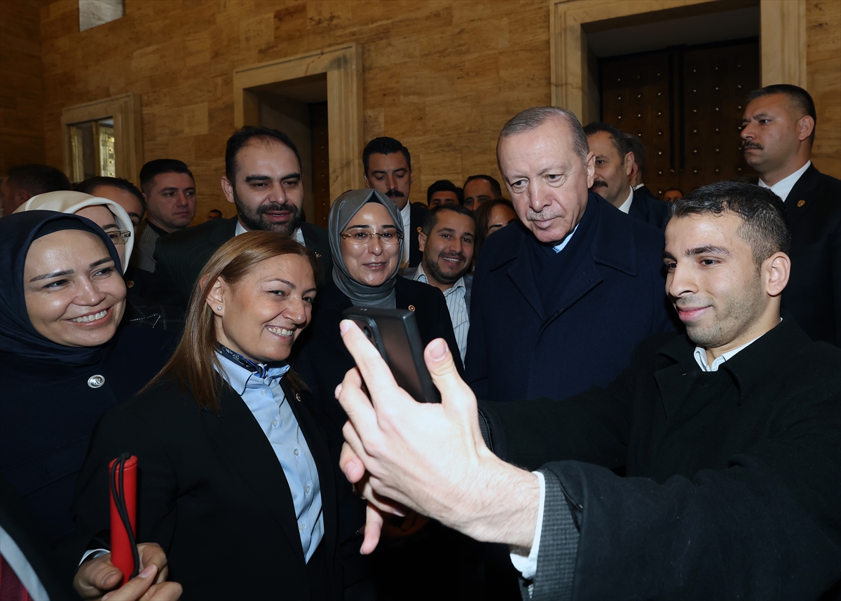 A A 20251203 39878041 39878036 A K P A R T I T B M M G R U P T O P L A N T I S I