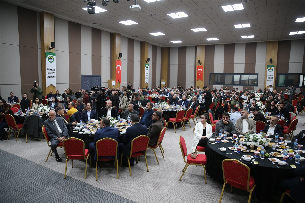 A A 20251203 39884751 39884745 D I Y A R B A K I R D A S A N A Y I C I I L E I S T I S A R E T O P L A N T I S I D U Z E N L E N D I