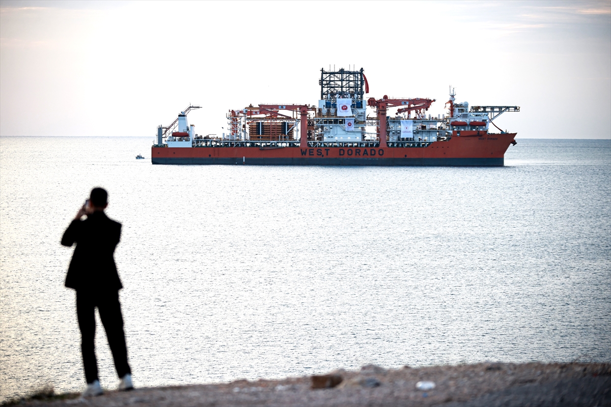 A A 20251204 39886268 39886263 T U R K I Y E N I N 6 D E R I N D E N I Z S O N D A J G E M I S I M E R S I N A C I K L A R I N A D E M I R L E D I