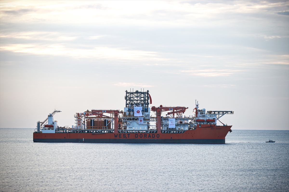 A A 20251204 39886268 39886265 T U R K I Y E N I N 6 D E R I N D E N I Z S O N D A J G E M I S I M E R S I N A C I K L A R I N A D E M I R L E D I