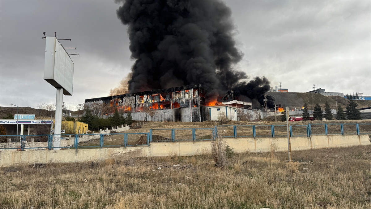 A A 20251210 39941419 39941418 K I R I K K A L E O S B D E B I R F A B R I K A D A C I K A N Y A N G I N A M U D A H A L E E D I L I Y O R