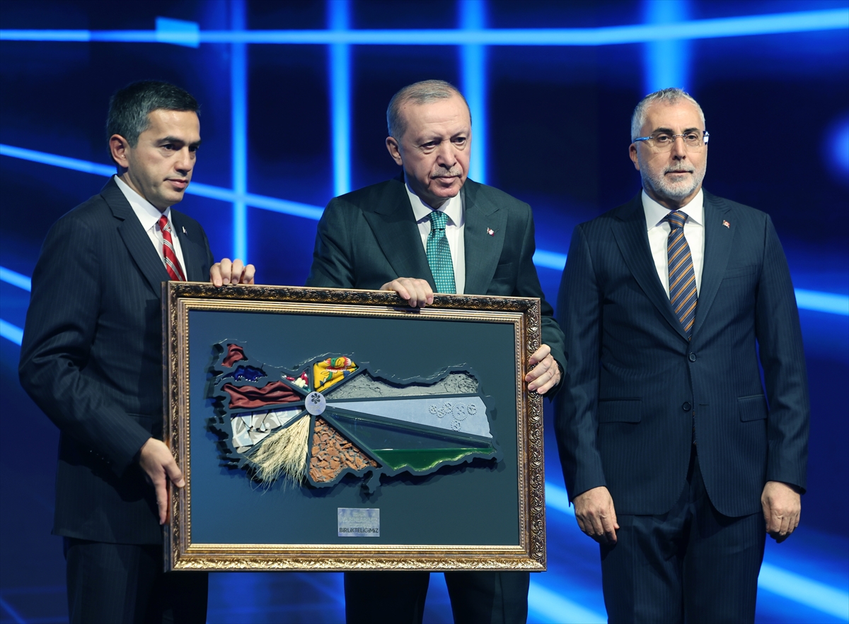 A A 20251211 39954415 39954413 C U M H U R B A S K A N I E R D O G A N T I S K 29 O L A G A N G E N E L K U R U L U N D A K O N U S T U