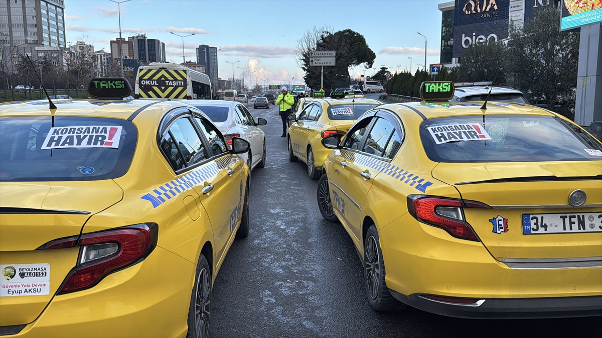 A A 20251213 39970002 39969997 I S T A N B U L D A K O N V O Y O L U S T U R A R A K B I R A R A Y A G E L E N T A K S I C I L E R D E N K O R S A N T A S I M A C I L I G A T E P K I