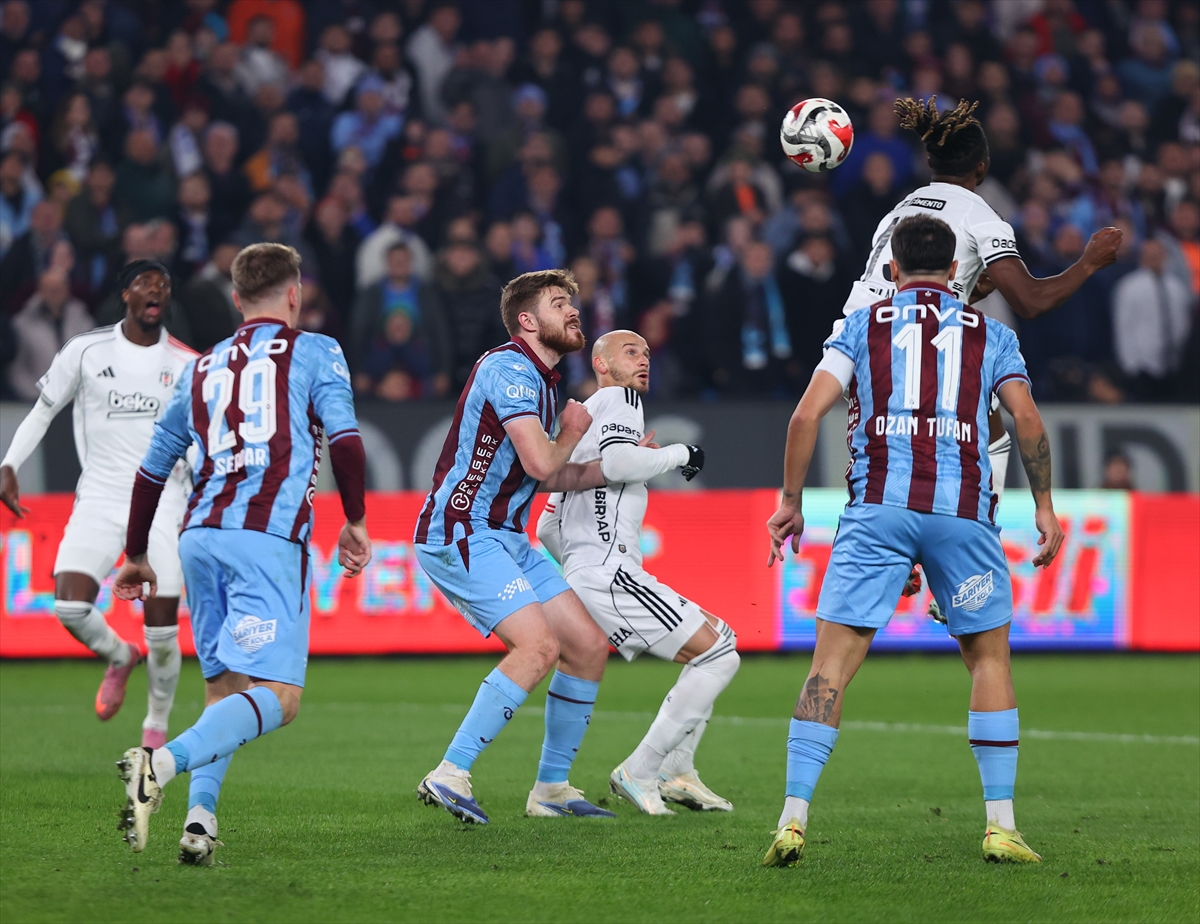 A A 20251214 39980796 39980792 T R A B Z O N S P O R B E S I K T A S