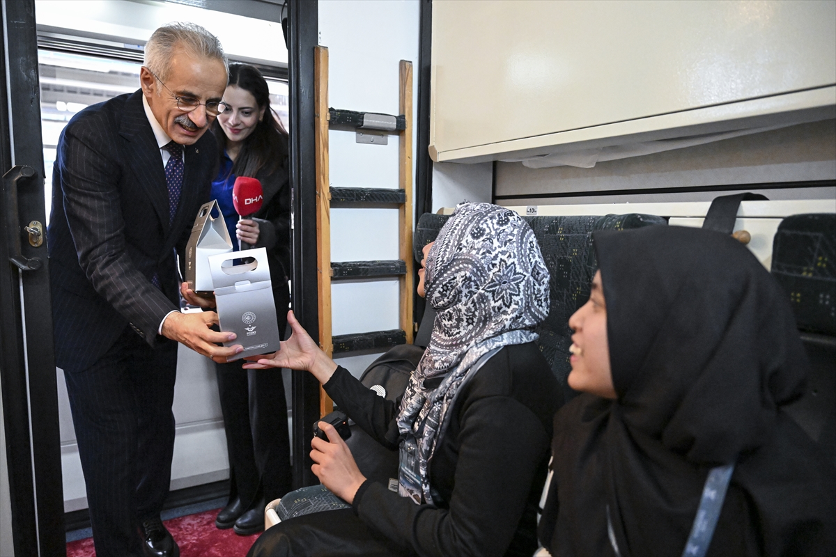 A A 20251222 40047846 40047834 B A K A N U R A L O G L U T U R I S T I K D O G U E K S P R E S I N I N Y E N I S E Z O N D A K I I L K S E F E R I N I U G U R L A D I