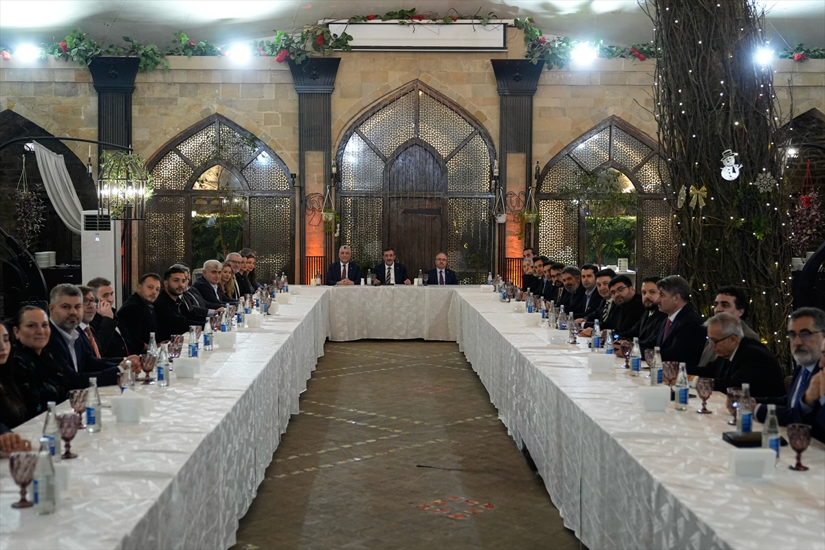 A A 20251224 40062736 40062735 C U M H U R B A S K A N I Y A R D I M C I S I Y I L M A Z B A K U D E G A Z E T E C I L E R I N S O R U L A R I N I Y A N I T L A D I