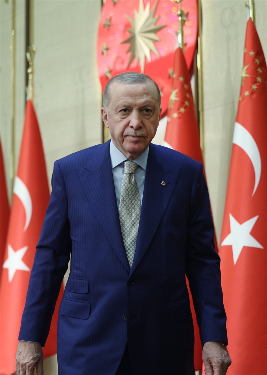 A A 20251225 40074656 40074655 C U M H U R B A S K A N I E R D O G A N U L U S L A R A R A S I D E M O K R A T L A R B I R L I G I H E Y E T I N I K A B U L E T T I