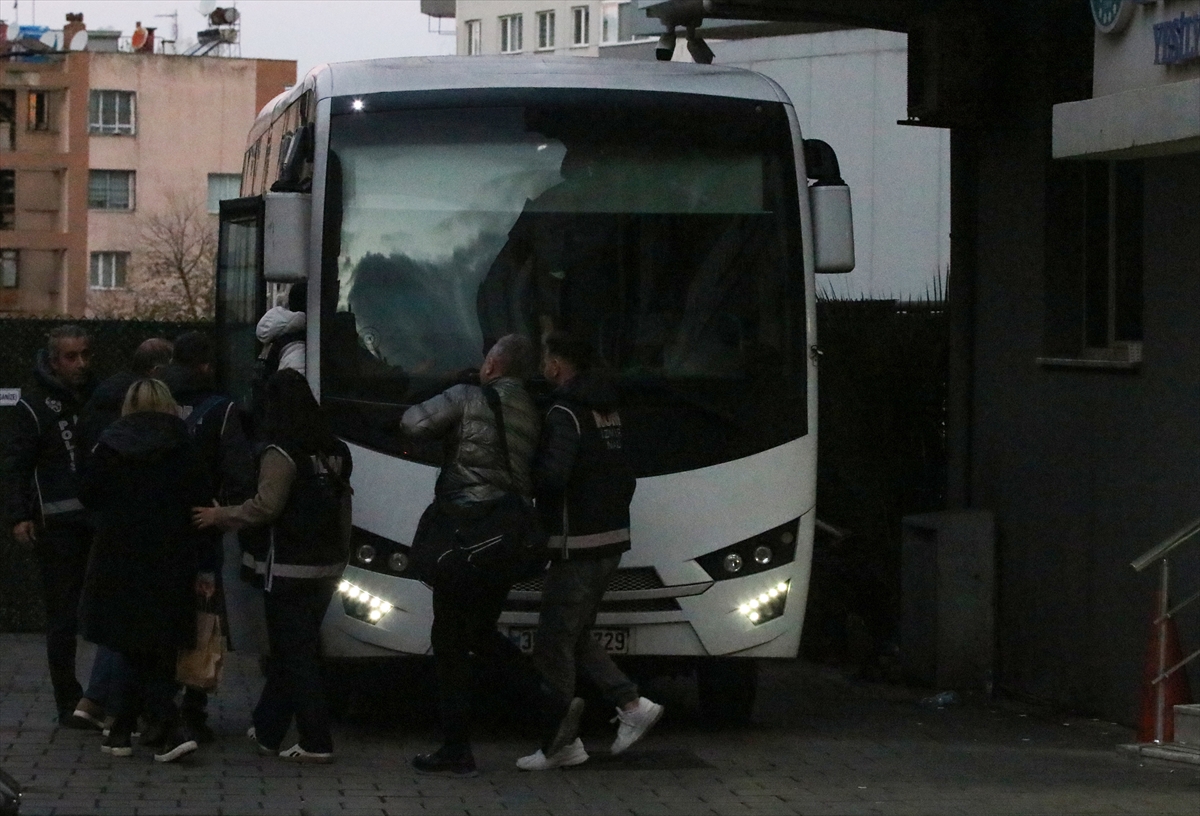 A A 20251229 40103207 40103206 I Z M I R D E K O O P E R A T I F S O R U S T U R M A S I N D A G O Z A L T I N A A L I N A N 9 S U P H E L I A D L I Y E D E