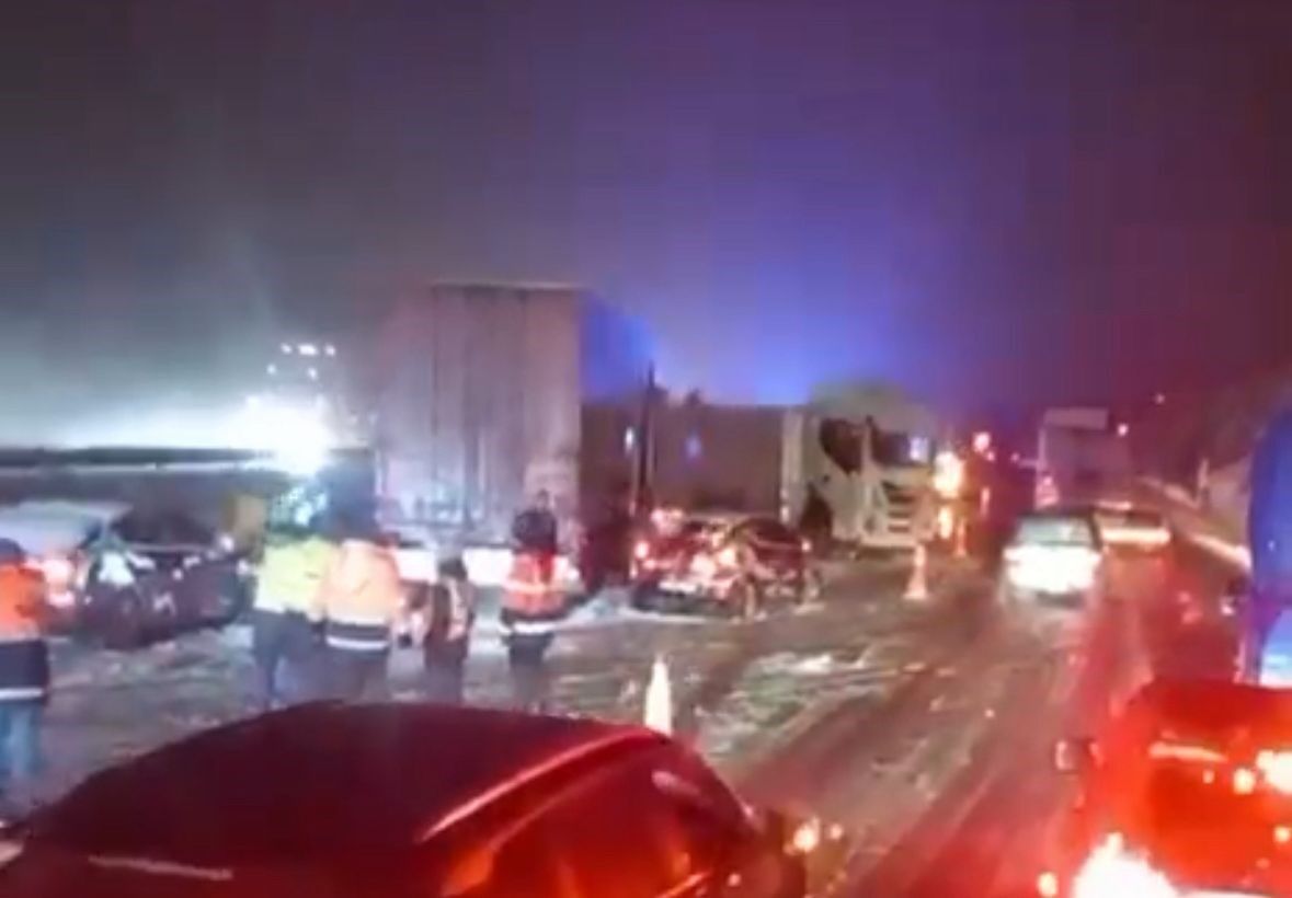 Bolu Dağı Tüneli Çıkışında 6 Araçlı Zincirleme Kaza 2