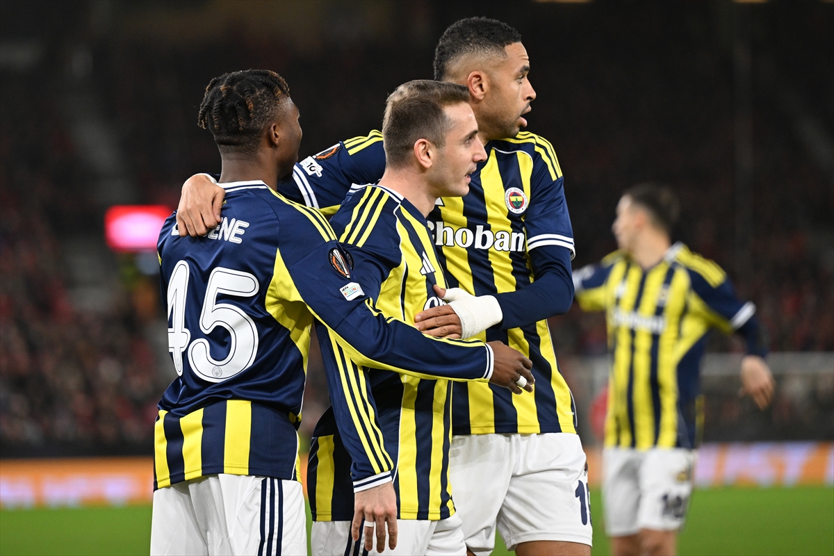Brann Fenerbahçe A A 20251211 39958039 39958034 B R A N N F E N E R B A H C E