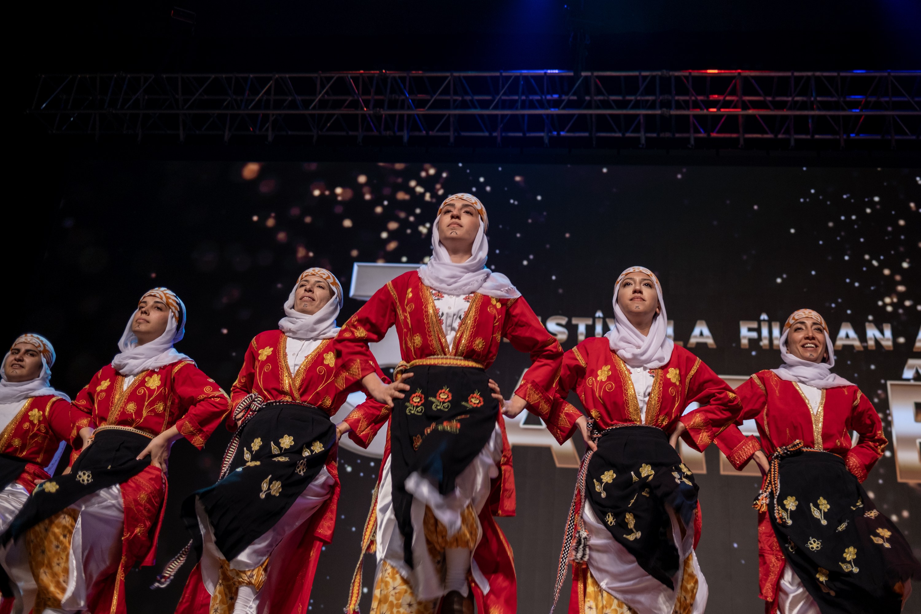 D S C F9440 3000X2000