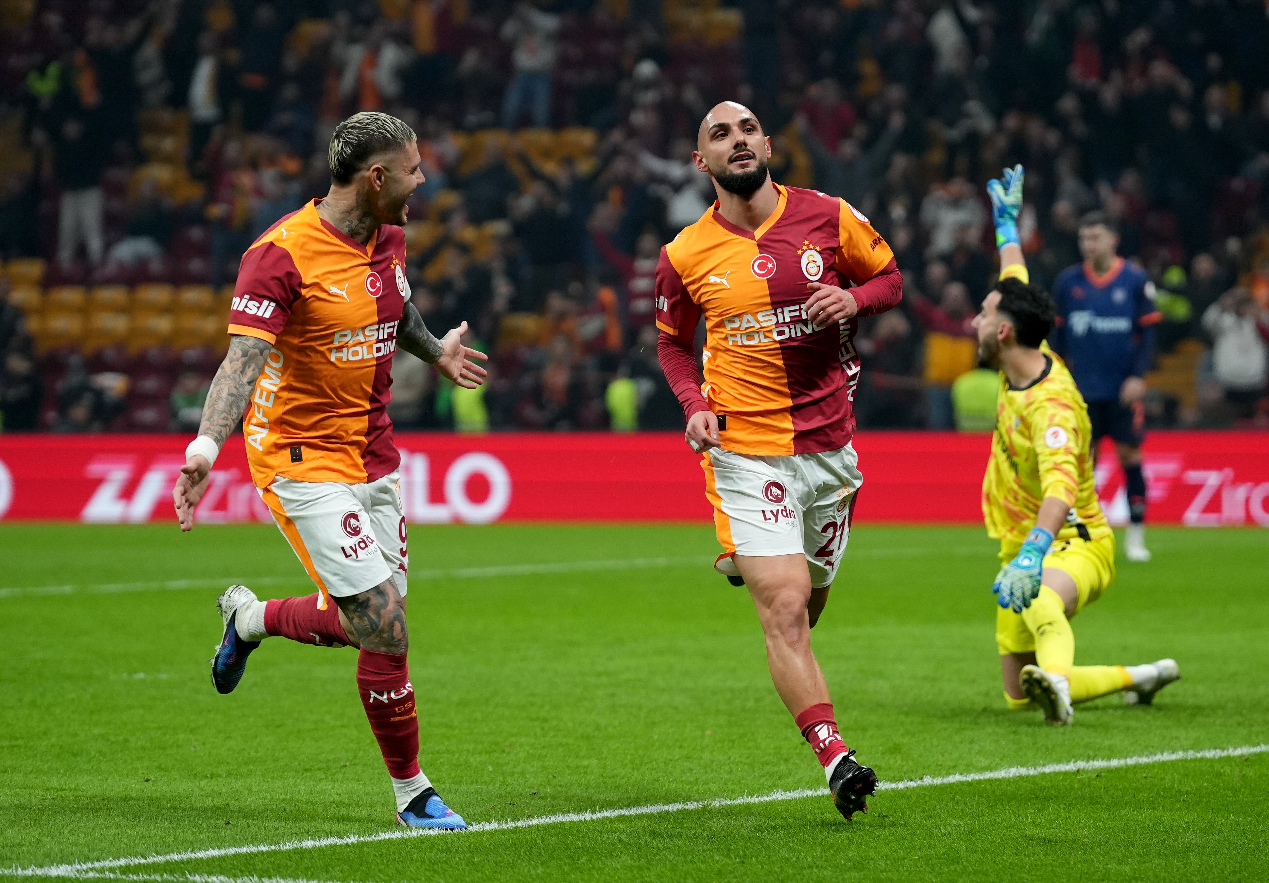 Galatasaray Başakşehir A W602031 13