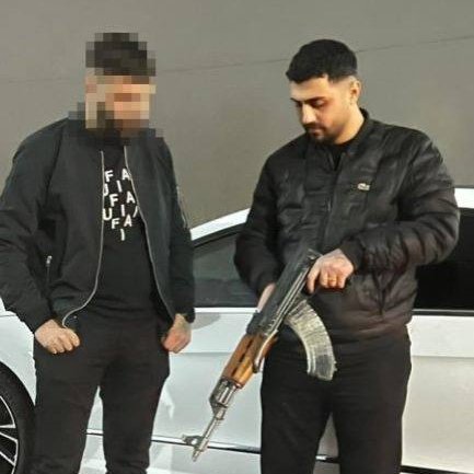 G8 Rjx H W W U A A Ks K C