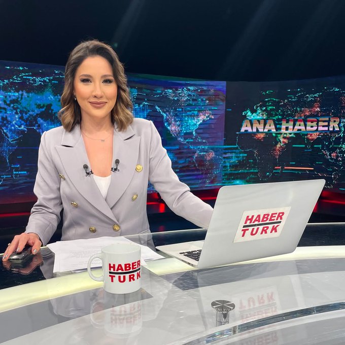 G8 Wc H U S W4 A Qt2U8