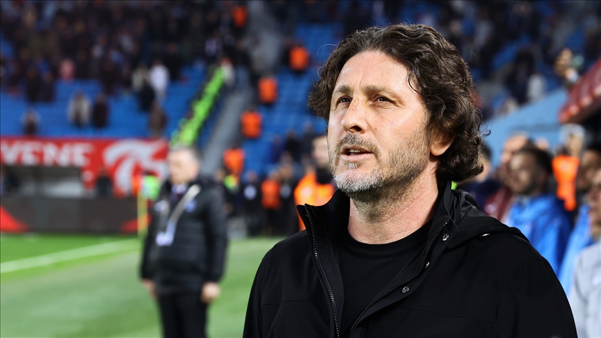 Thumbs B C Ecc40A469A29F13F8Dd6A5D69F9F996D