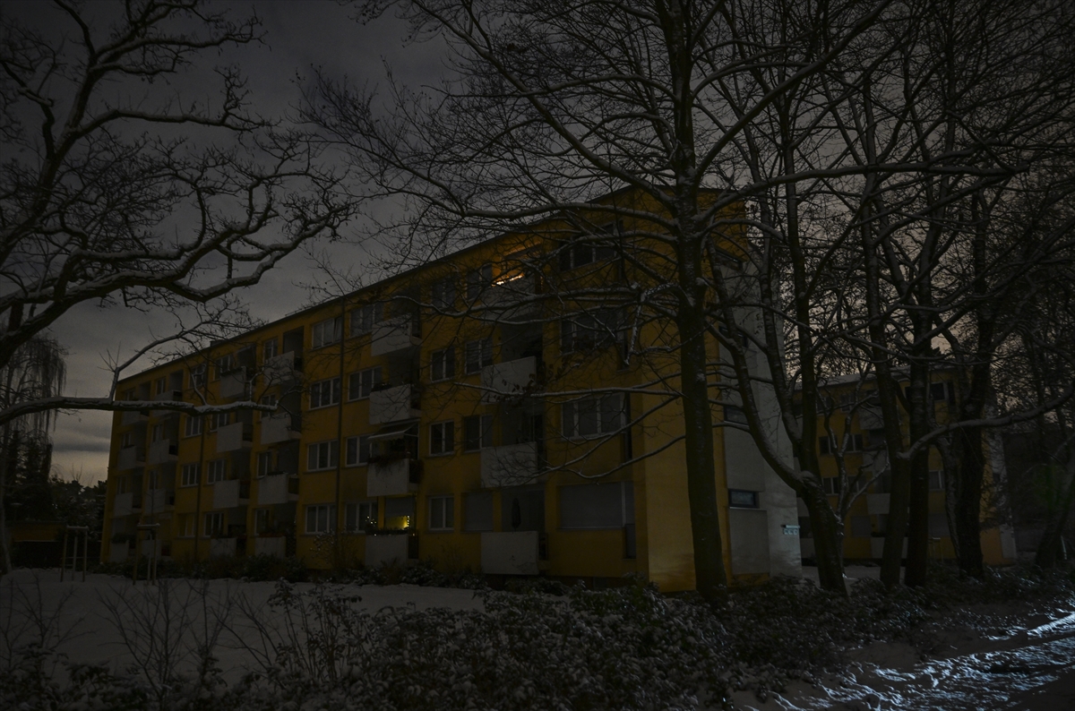 A A 20260104 40160216 40160214 B E R L I N D E 50 B I N H A N E Y I E L E K T R I K S I Z B I R A K A N S A B O T A J I N S O R U M L U L U G U N U A S I R I S O L C U O R G U T U S T L E N D I