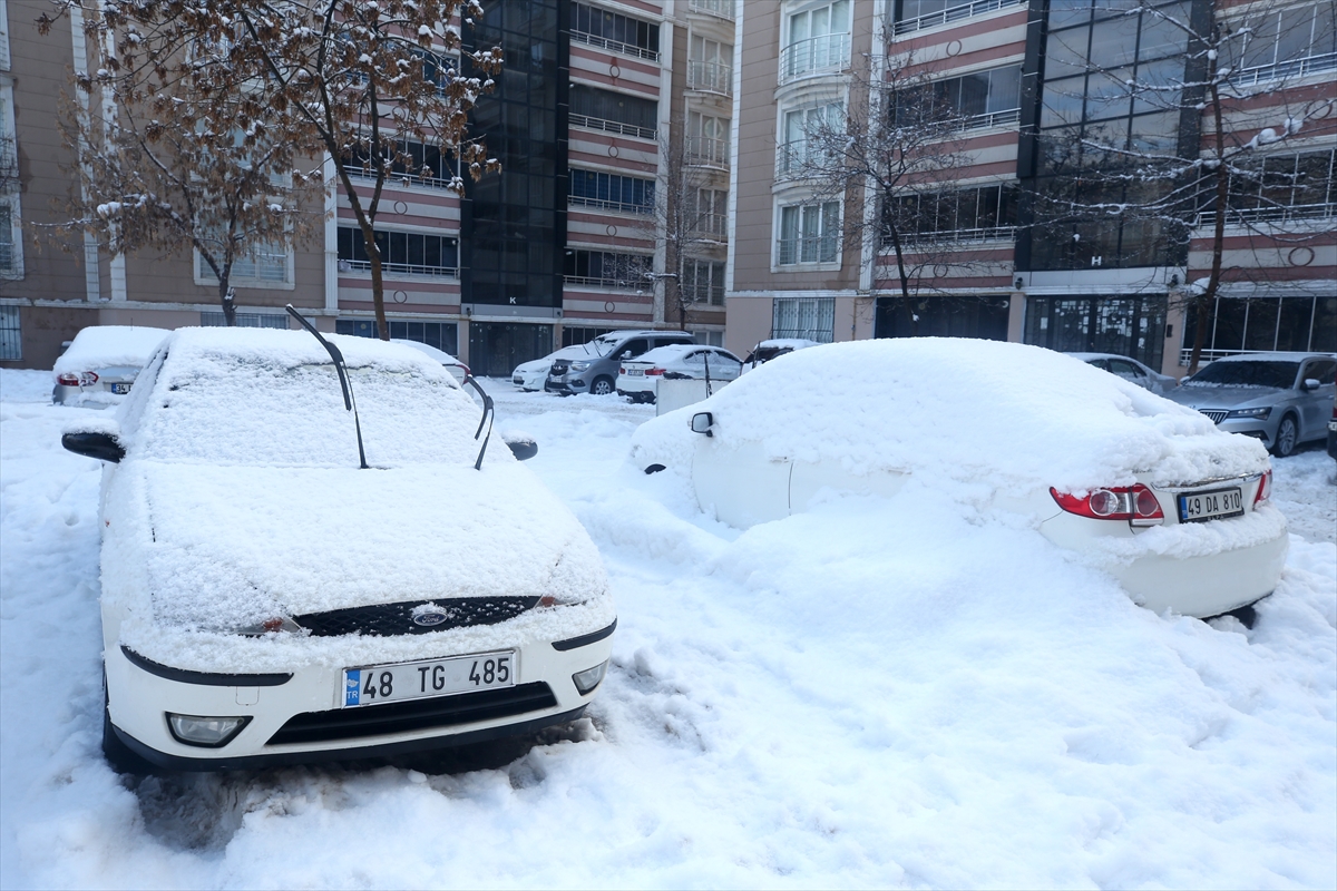 A A 20260110 40212835 40212818 M U S T A K A R Y A G I S I