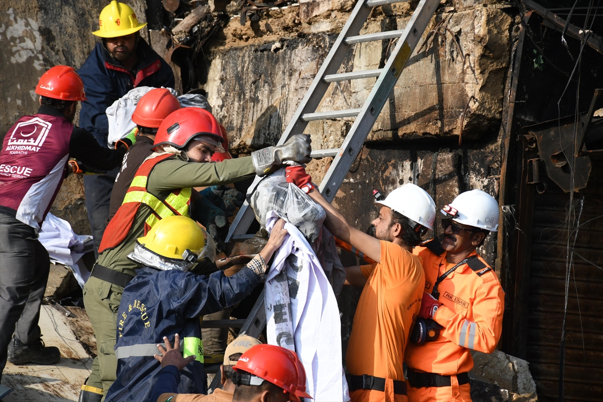 A A 20260119 40302889 40302877 P A K I S T A N D A K I A L I S V E R I S M E R K E Z I N D E C I K A N Y A N G I N D A O L U S A Y I S I 14 E Y U K S E L D I